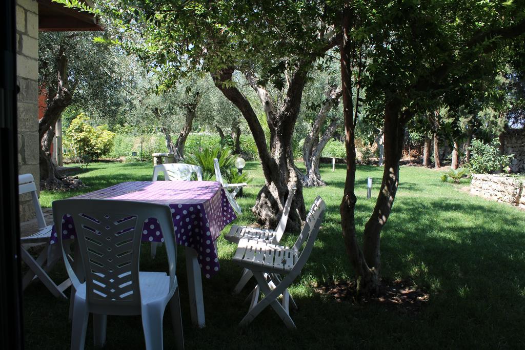 Appartamento Le Tre Palme Frigintini الغرفة الصورة